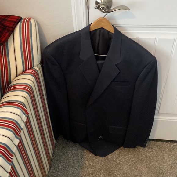 2 Custom Tailored Suits & 4 Shirts - Stuart Felman's Hong Kong Tailors - Picture 4 of 11